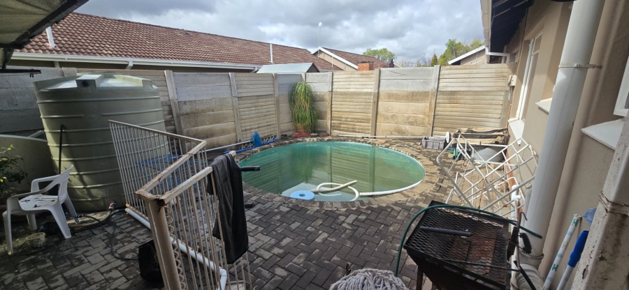 3 Bedroom Property for Sale in Pellissier Free State